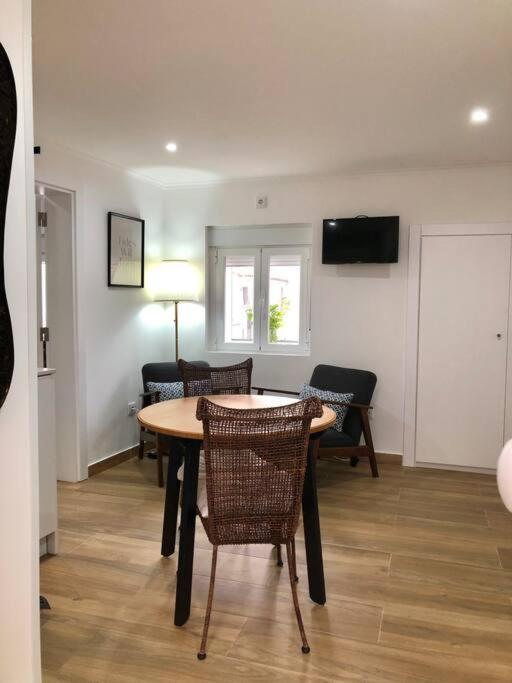 A&C Cozy Apartment אלבאס מראה חיצוני תמונה